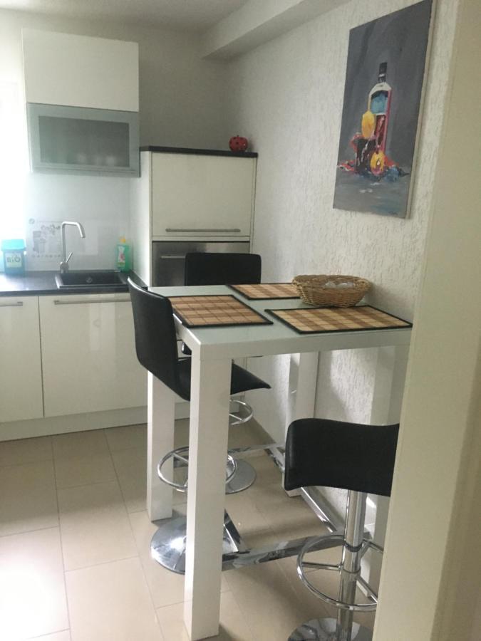 Apartment Ройтлінген Екстер'єр фото