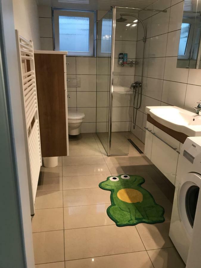 Apartment Ройтлінген Екстер'єр фото